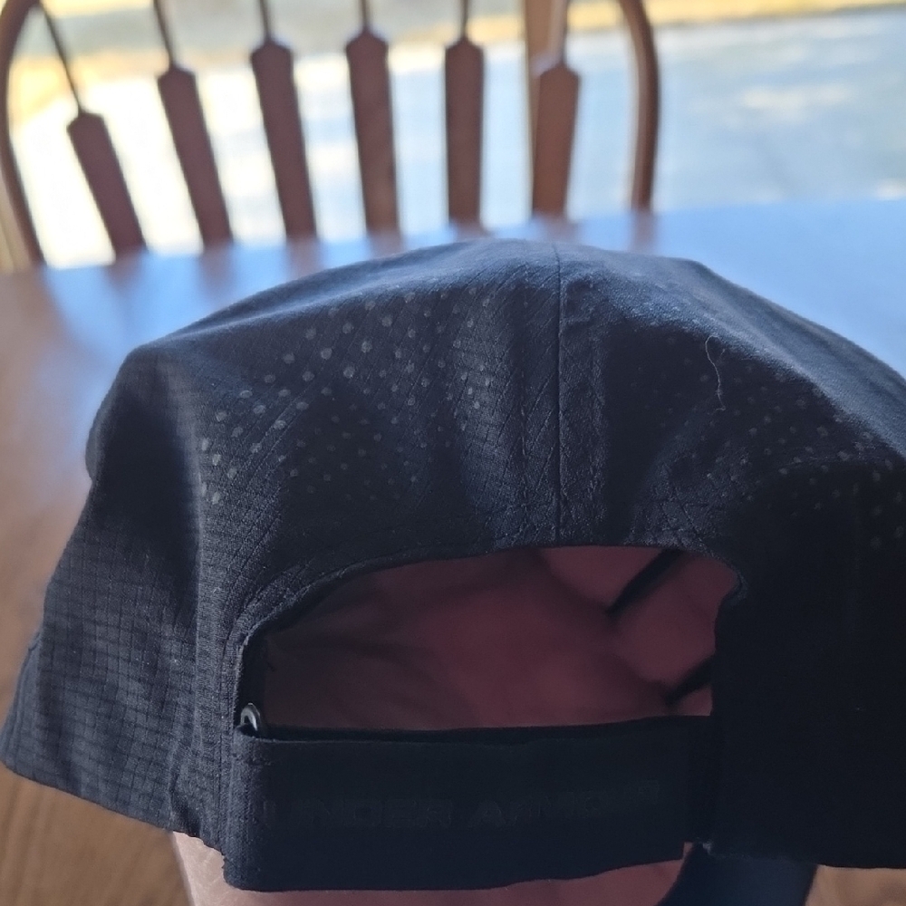 Under Armour Dark Gray Cap - Picture 3 of 3